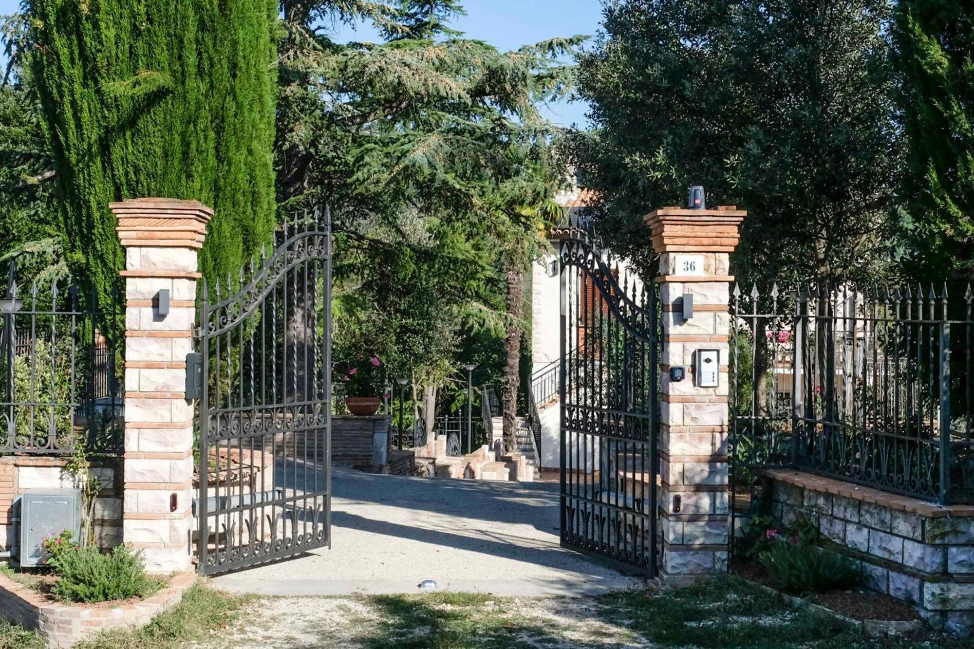 Il Colle Di Torre Orsina Apartment ภายนอก รูปภาพ