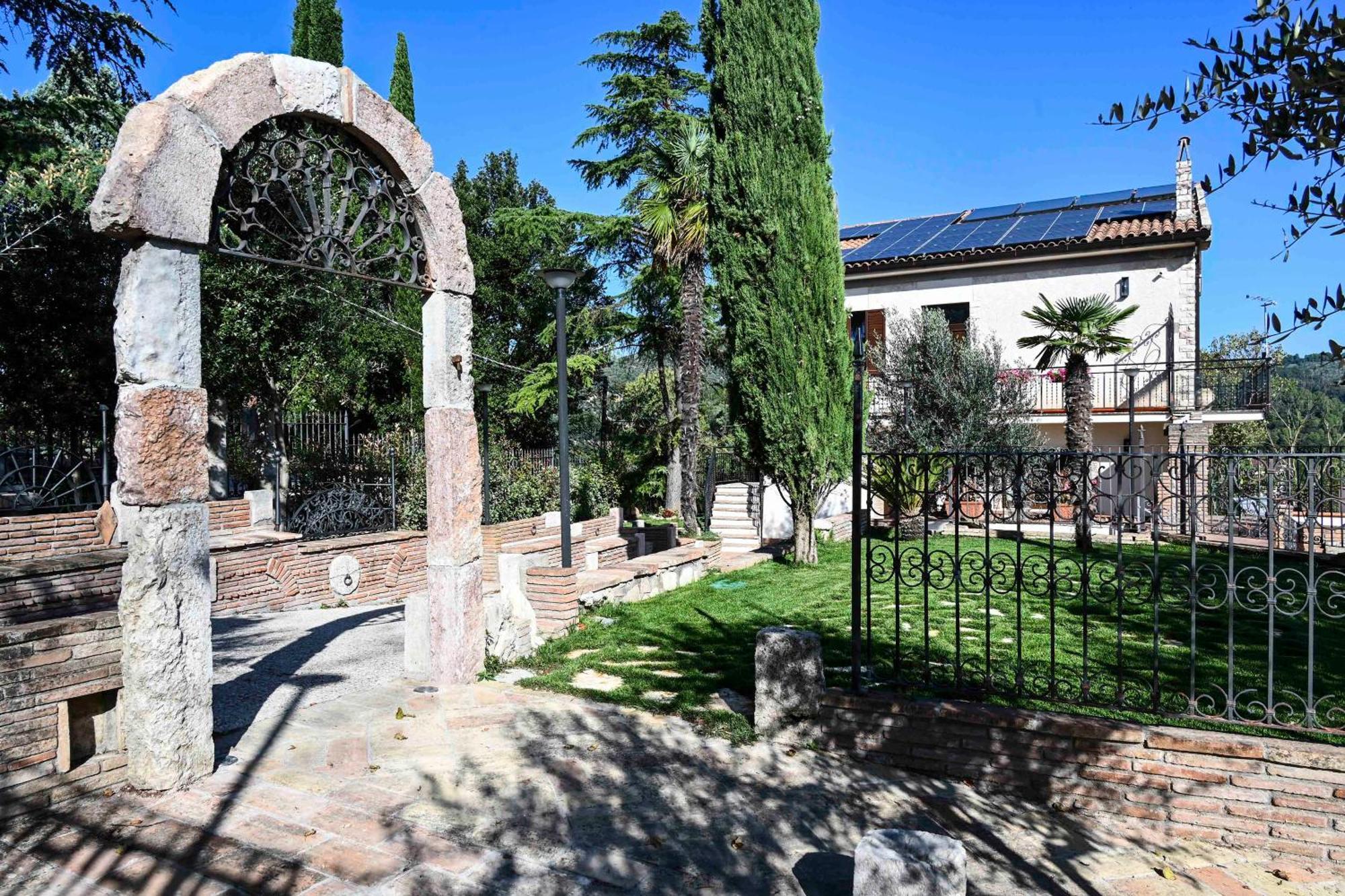 Il Colle Di Torre Orsina Apartment ภายนอก รูปภาพ
